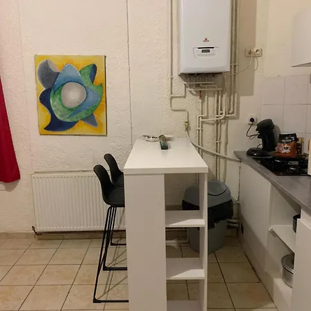 A 6 Minutes De La De Canet Catalane Avec 3 Et Un Grand Salon Special Famille Nombreuse Apartment